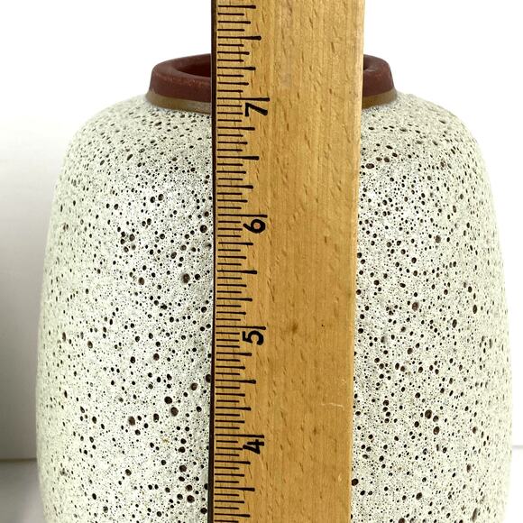 Earthenware Vases Set of 2 with Pocked Bubbled Lava Texture - Picture 4 of 6